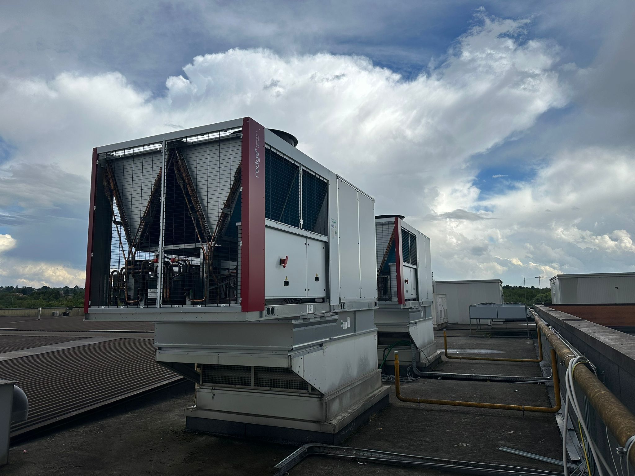 Modernisierung einer Rooftop-Anlage für ein Einzelhandelsgeschäft in der Provinz Varese